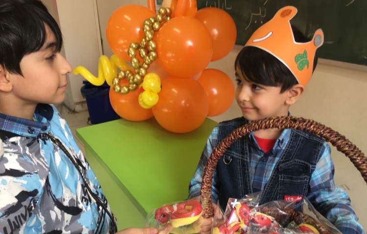 تدریس نشان (ر) 2