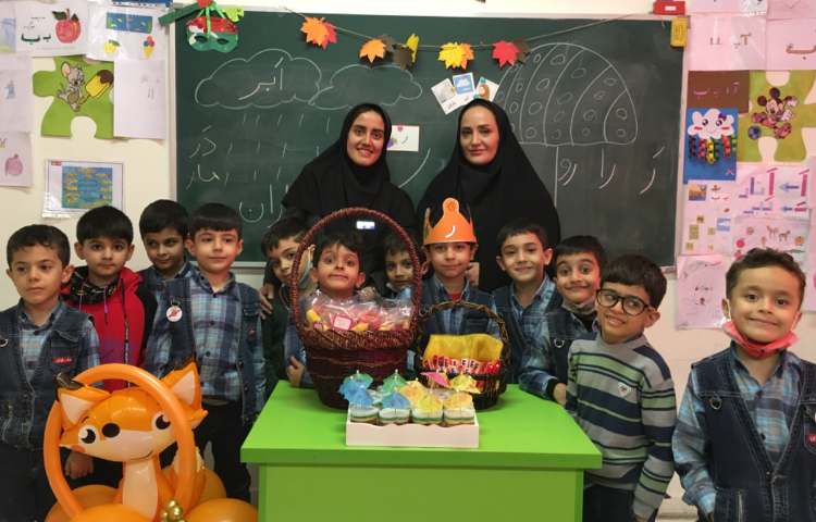 تدریس نشان (ر) 5