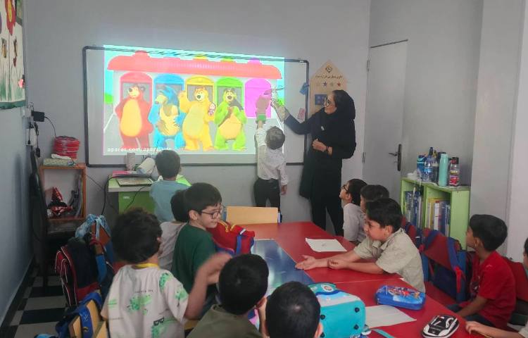 تدریس و تکرار و تمرین رنگ ها به همراه بازی 9