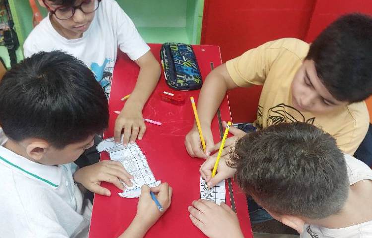 تدریس چرخه ی زندگی گیاهان