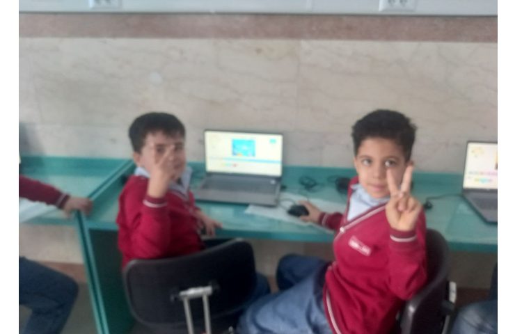 تدریس کامپیوتر انجام پروژه های اسکرچ جونیور 1