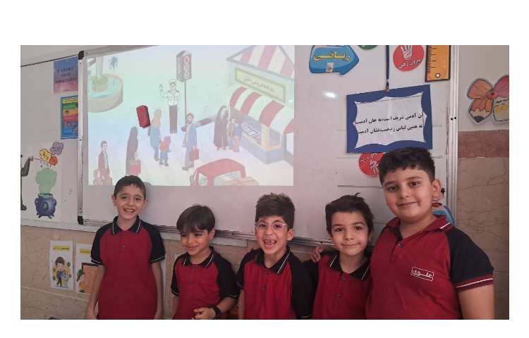 تدریس گروهی درس فارسی با مشورت وتبادل اطلاعات 1