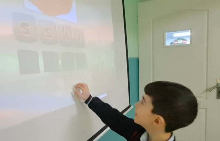 تدریس blending words with online dictation 1