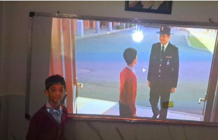 تدریس Grammar must.mustnt 1