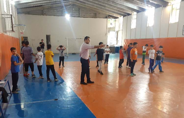 تربیت بدنی بازی گروهی 2