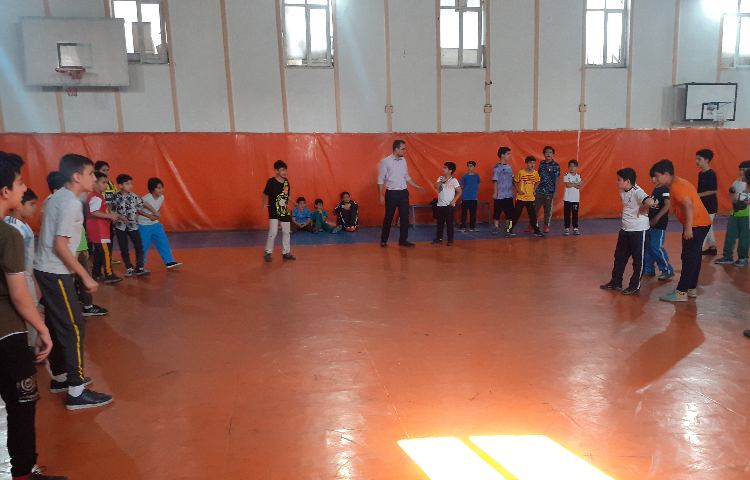 تربیت بدنی بازی گروهی 3