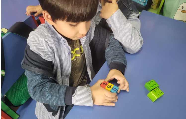 General class ترکیب صداها ( blending )با استفاده از لگو. 3