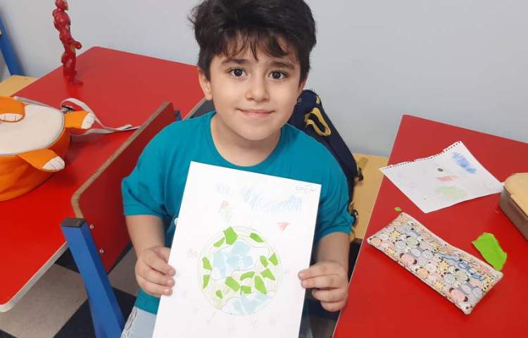 ترکیب نقاشی و کلاژ زمین پاک همراه عزیزانم 1