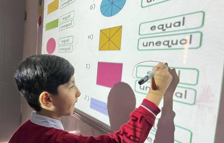 تشخیص اشکالِ equal و unequal-زنگ Math 1
