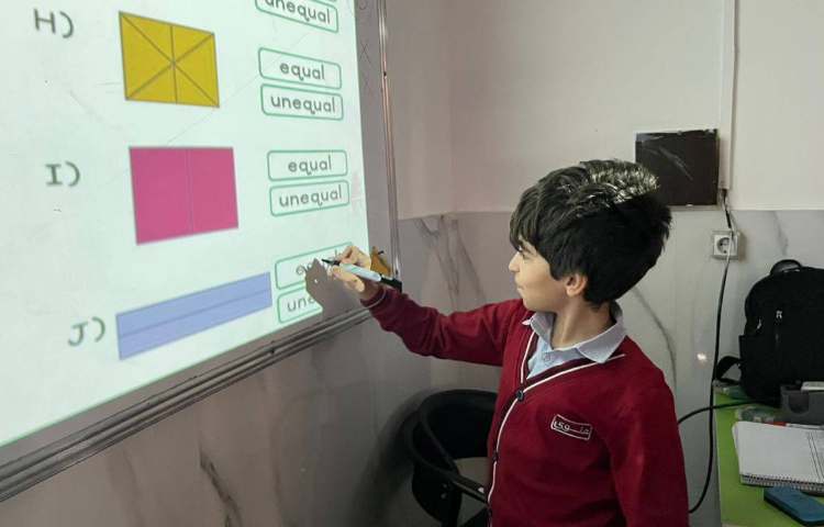 تشخیص اشکالِ equal و unequal-زنگ Math 2