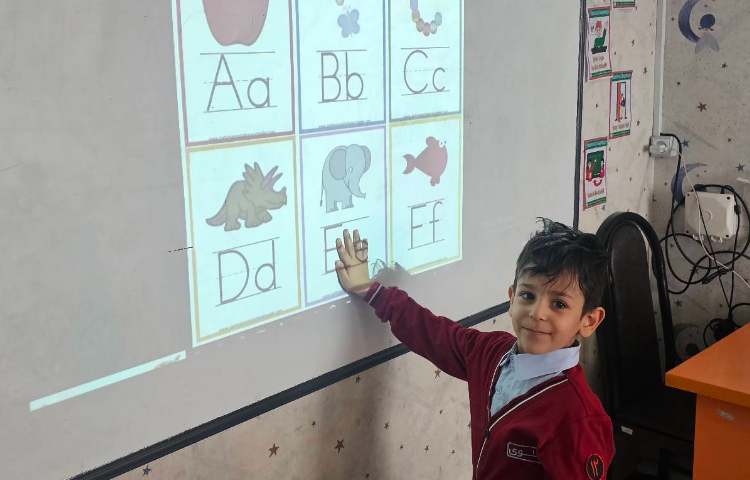 تشخیص اعضای بدن و تمرین و تکرار حروف همراه با بازی 5