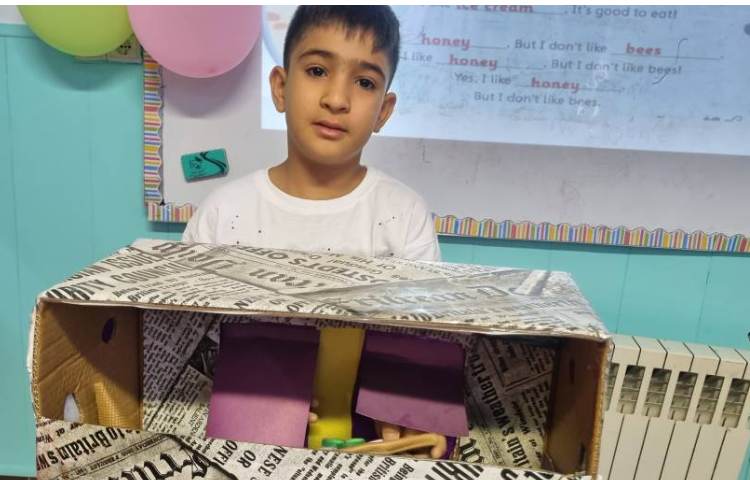 تشخیص خوراکی ها با استفاده از حس لامسه و گفتن اسم آنها 3