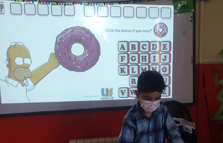 :تشخیص مشاغل با بازی 8