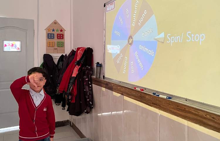 تشخیص موجودات زنده و غیر زنده-زنگ Science 2