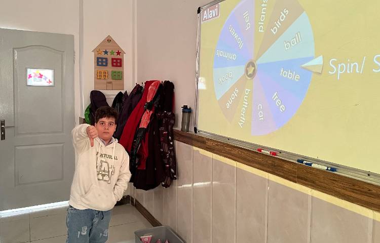 تشخیص موجودات زنده و غیر زنده-زنگ Science 4