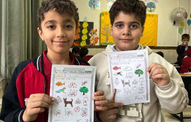 تشخیص موجودات زنده و غیر زنده با انجام کاربرگ-زنگ Science 4