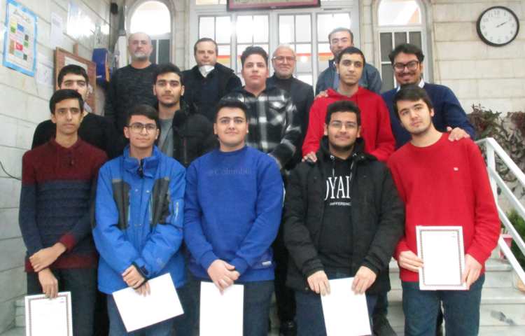 تشویق نفرات منتخب 3