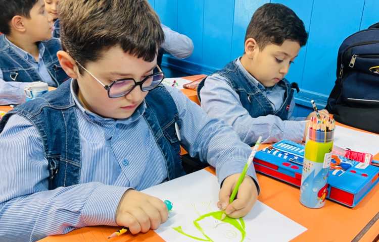 تصویرسازی شخصیت کارتون کارخانه هیولاها 2