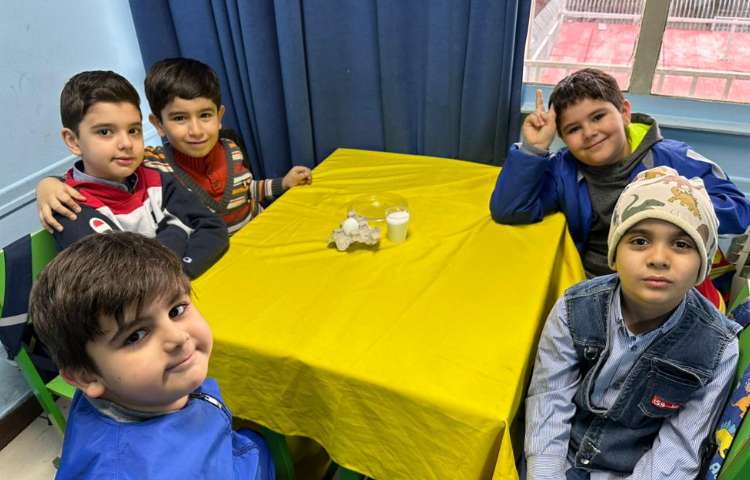 تعادل تخم مرغ و کافه سلامت هفته ملی علوم 1