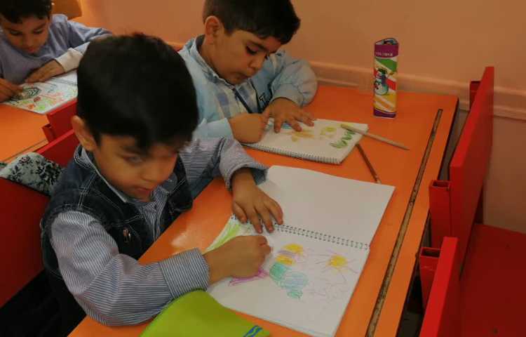 تعریف یک داستان و نقاشی حیوانات 1