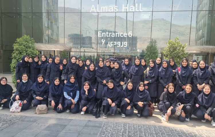 تفریحی ورزشی هلیوم پارک