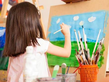 تفسیر الگوهای تکراری در نقاشی‌های کودکان