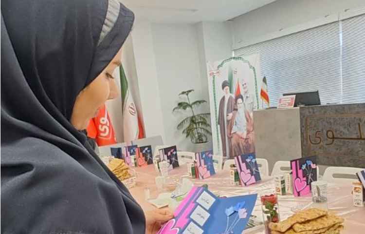 تقدیر ازپرسنل و معلمان گرامی به مناسبت روز معلم 6