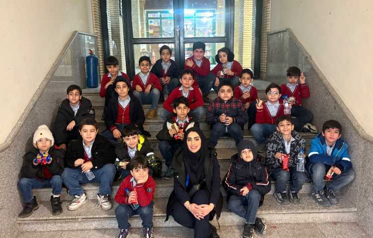 تقدیر از آثار منتخب نمایشگاه دو سالانه هنر 20