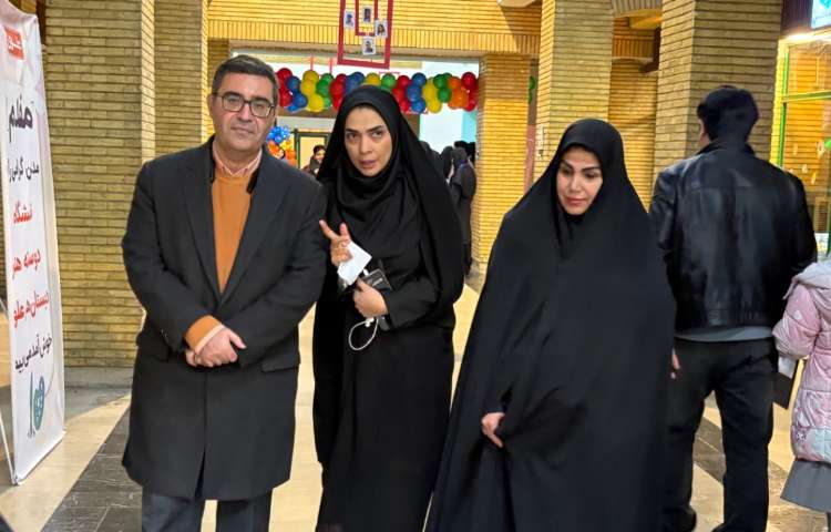 تقدیر از آثار منتخب نمایشگاه دو سالانه هنر 5