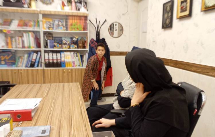 تقدیر از برگزیده درون شعبه ای مسابقه نقالی 10