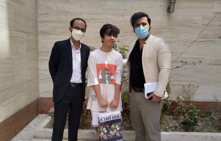 تقدیر از دانش آموزان برتر آزمون پایش 8