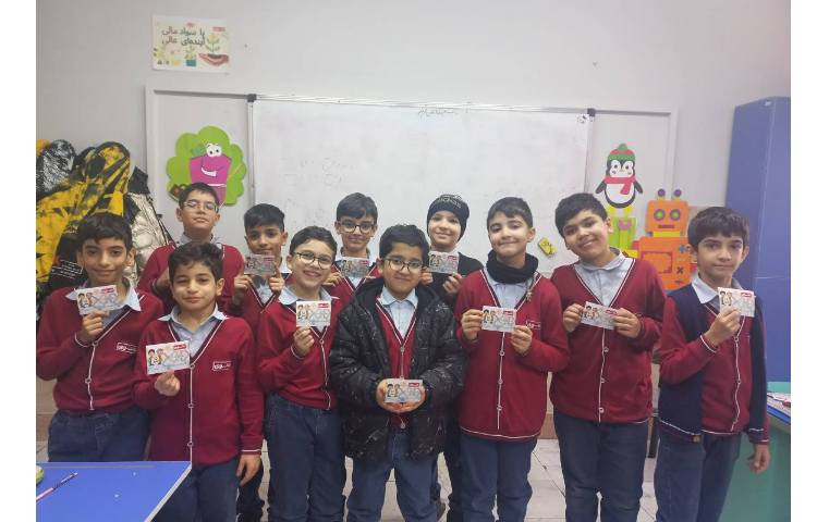 تقدیر از دانش آموزان ممتاز در سنجش های نیمسال اول تحصیلی و نیز فعال در انجام تکالیف