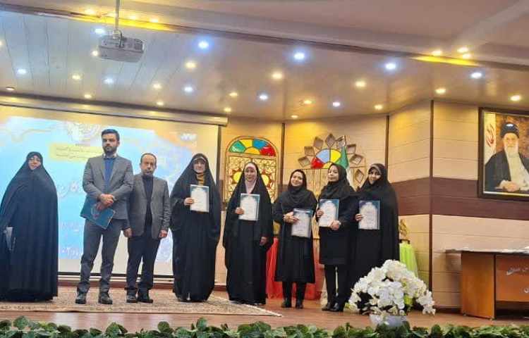 تقدیر از مدیریت مدرسه