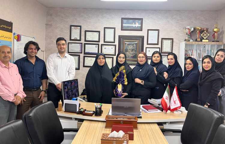 تقدیر از مربی بهداشت 1