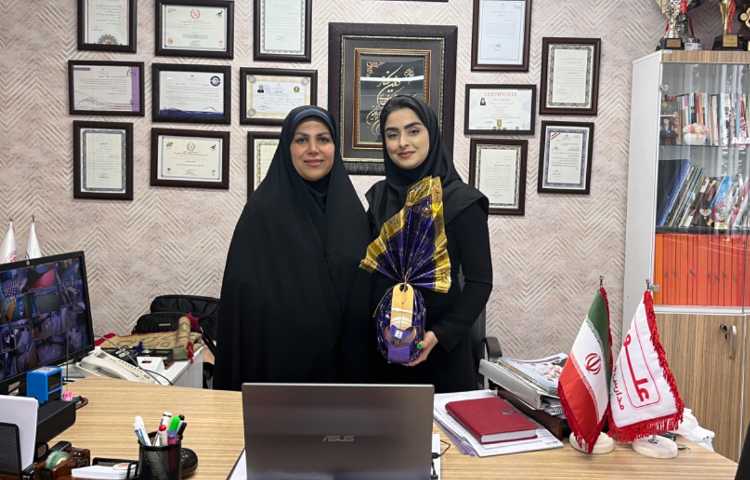 تقدیر از مربی بهداشت 3