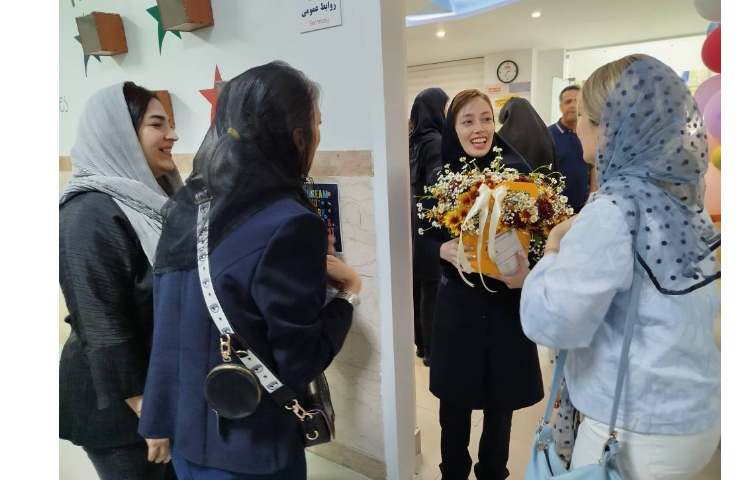 تقدیر از معلمین توسط والدین به مناسبت روز معلم 11