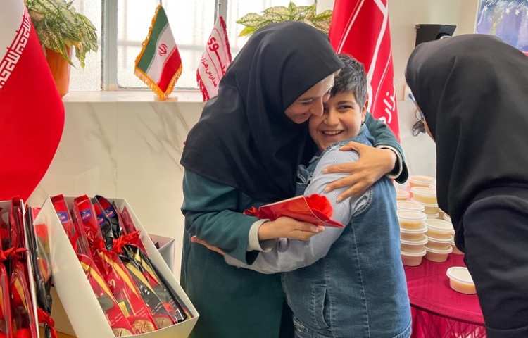 تقدیر از مقام مادر 2