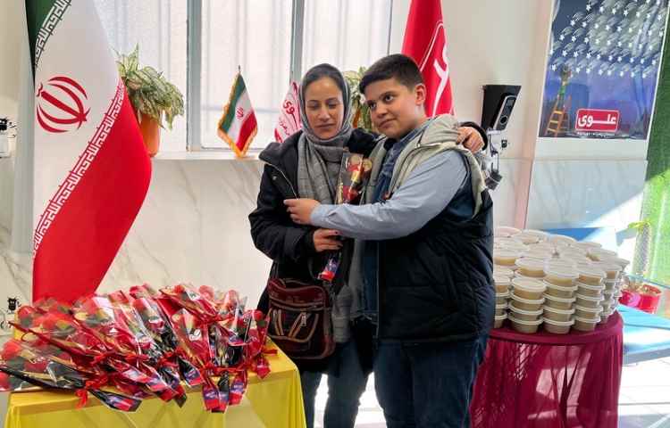 تقدیر از مقام مادر 3