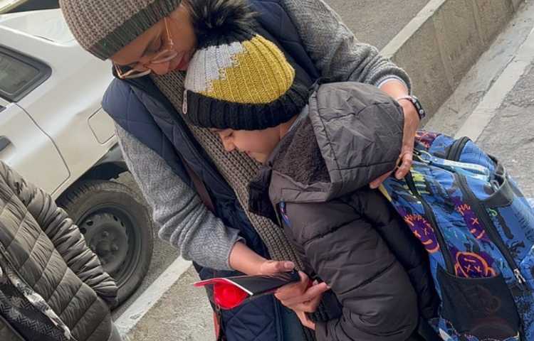 تقدیر از مقام مادر 9