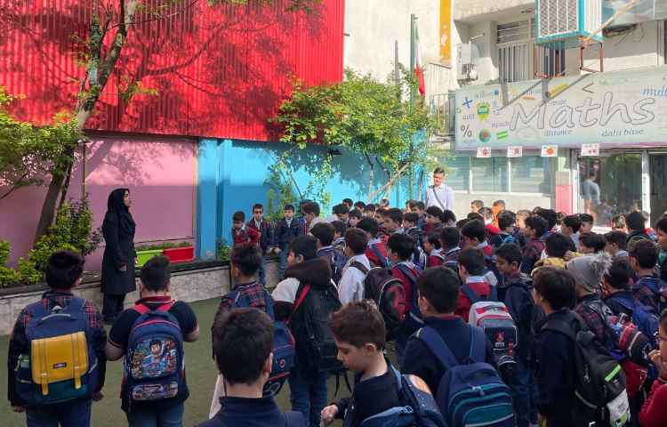 تقدیر از منتخبین مسابقات دارت بین مدارس علوی 9