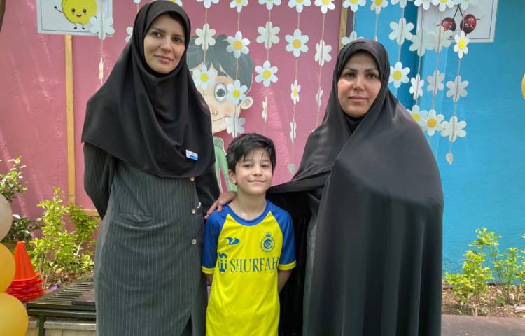 :تقدیر از منتخبین مسابقات علمی فرهنگی هنری ورزشی بین شعب دبستان های علوی 2