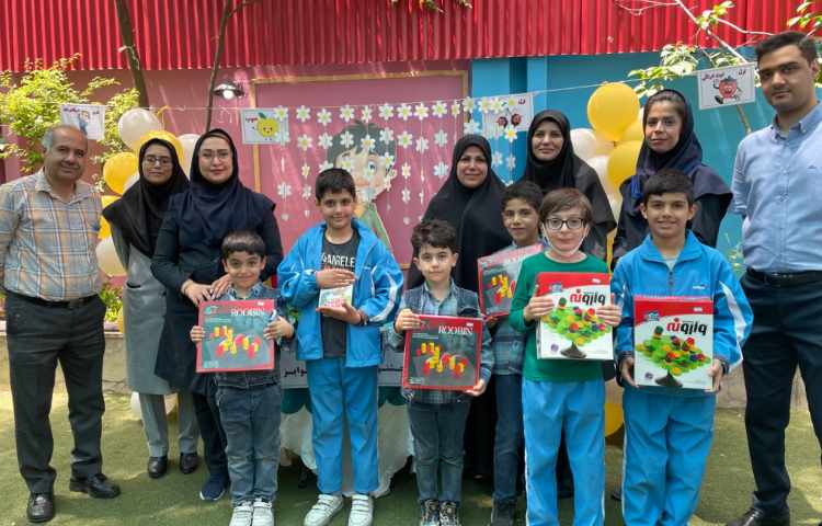 :تقدیر از منتخبین مسابقات علمی فرهنگی هنری ورزشی بین شعب دبستان های علوی 4