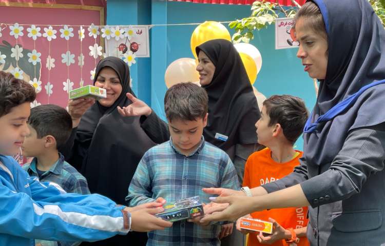 :تقدیر از منتخبین مسابقات علمی فرهنگی هنری ورزشی بین شعب دبستان های علوی 7