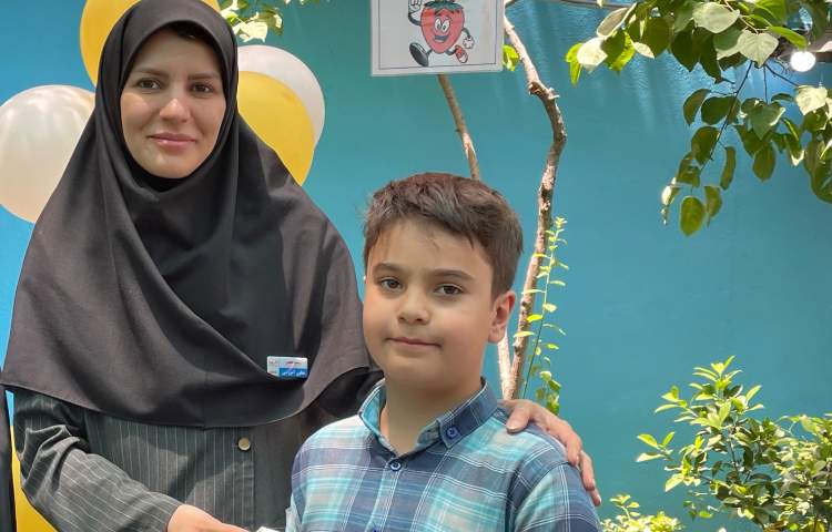 :تقدیر از منتخبین مسابقات علمی فرهنگی هنری ورزشی بین شعب دبستان های علوی 8