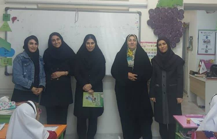 تقدیر از همکاران 4