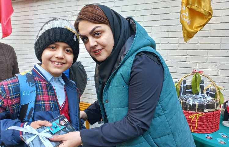 تقدیر از پدرهای بزرگوار 12