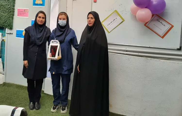 تقدیر از پرستاران و مدافعان سلامت 1