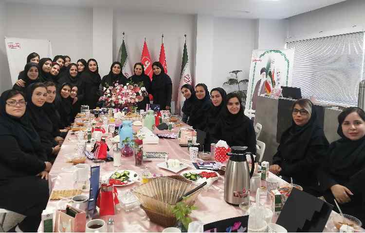 تقدیر از پرسنل و معلمان به مناسبت روز معلم 1