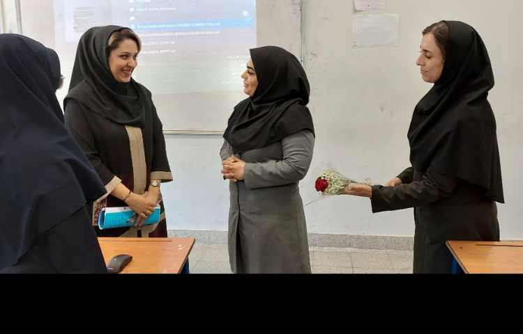 تقدیر از پرسنل و معلمان به مناسبت روز معلم 5