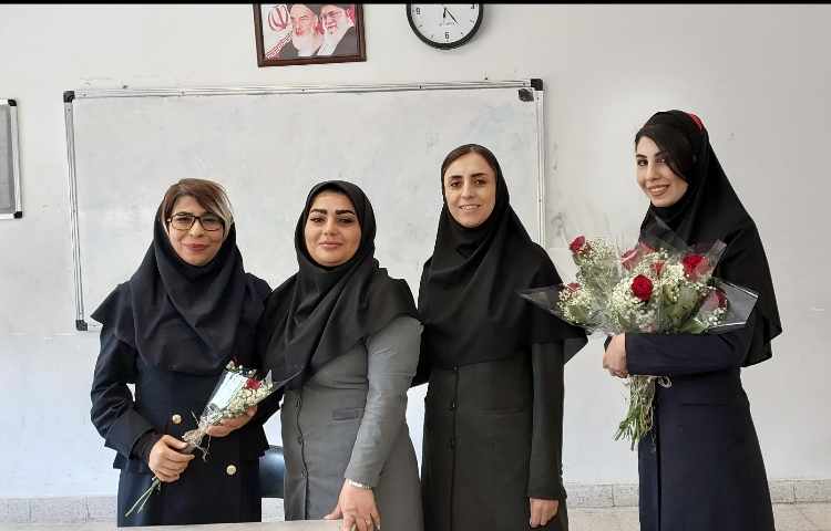 تقدیر از پرسنل و معلمان به مناسبت روز معلم 6